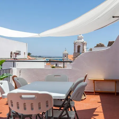O - Sao Goncalo Central Guesthouse بيت ضيافة لاغوس