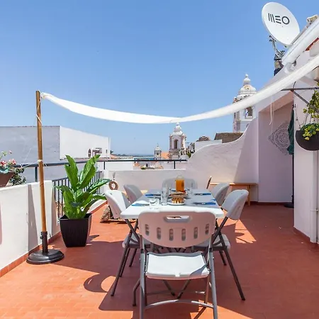 O - Sao Goncalo Central Guesthouse بيت ضيافة *
