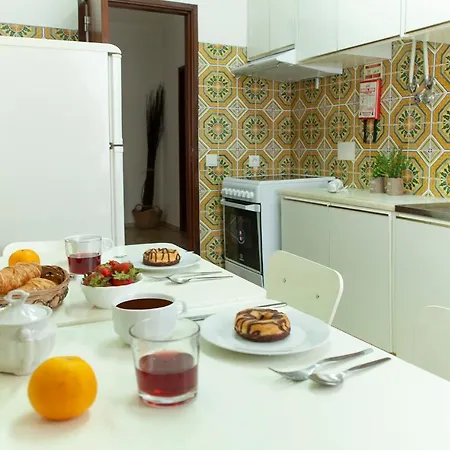 O - Sao Goncalo Central Guesthouse بيت ضيافة